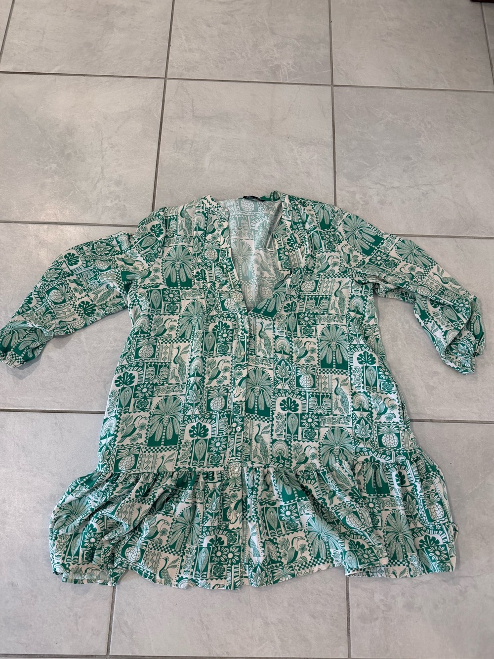 Rachel Zoe Green and White Printed V-Neck Tunic Dress